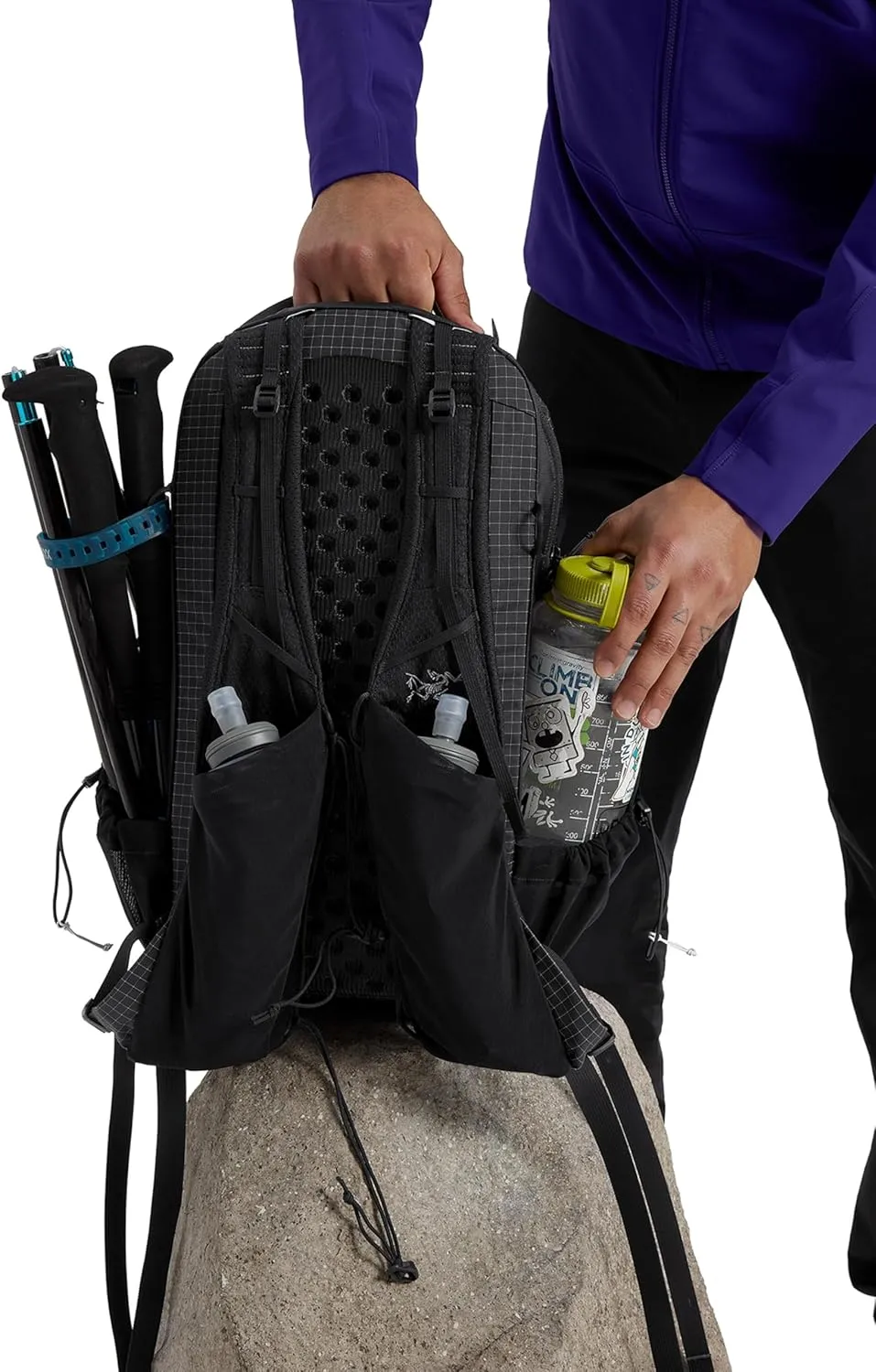 Arc'teryx Aerios 18 Backpack | Ultralight 18L Daypack with a Customizable Fit - Redesign | Black, Regular