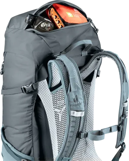 Deuter - Futura 32 Hiking Backpack