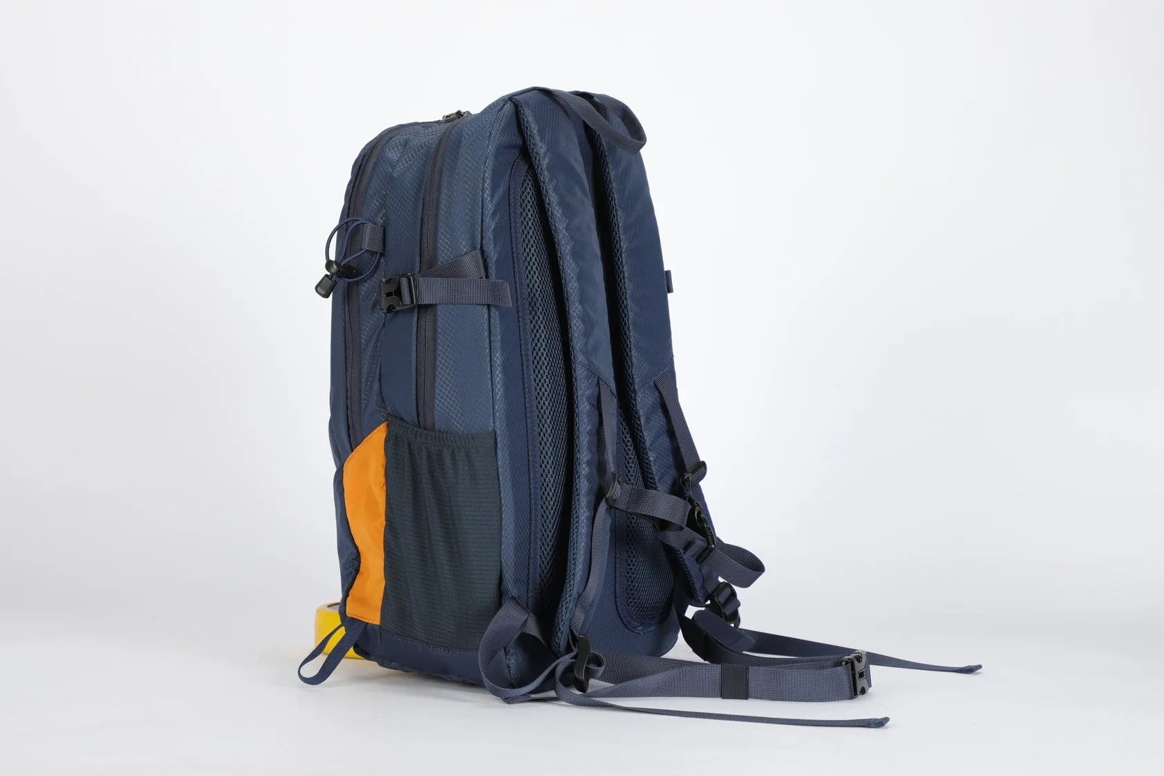 Discovery Adventures Casual Outdoor Backpack 30L