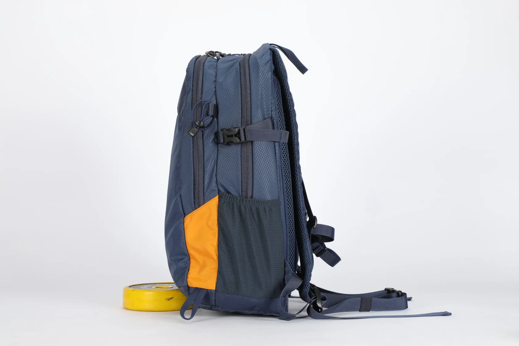Discovery Adventures Casual Outdoor Backpack 30L