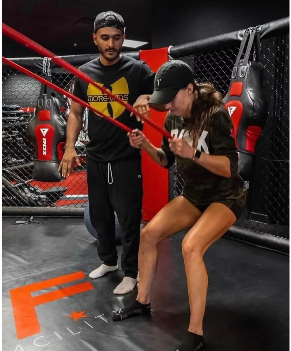 Dynamic Rubber Battle Ropes Alternative for Home and Gym | Maximize Calorie Burn | Revolutionary Fitness Equipment for Abs and Full Body Workout