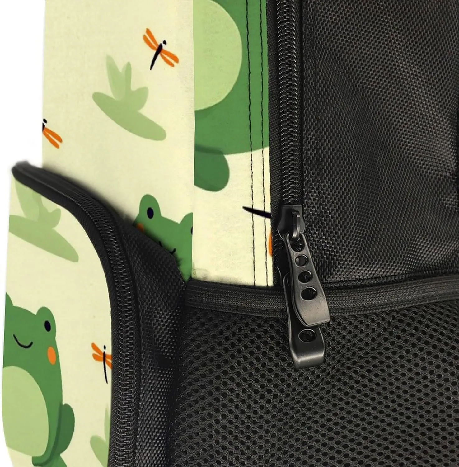 Green Frog Animal Cute Frogs Daypack Polyester Anti-Theft Multipurpose Bookbag Big Capacity Gym Outdoor Hiking Backpack With Adjustable Shoulder Straps