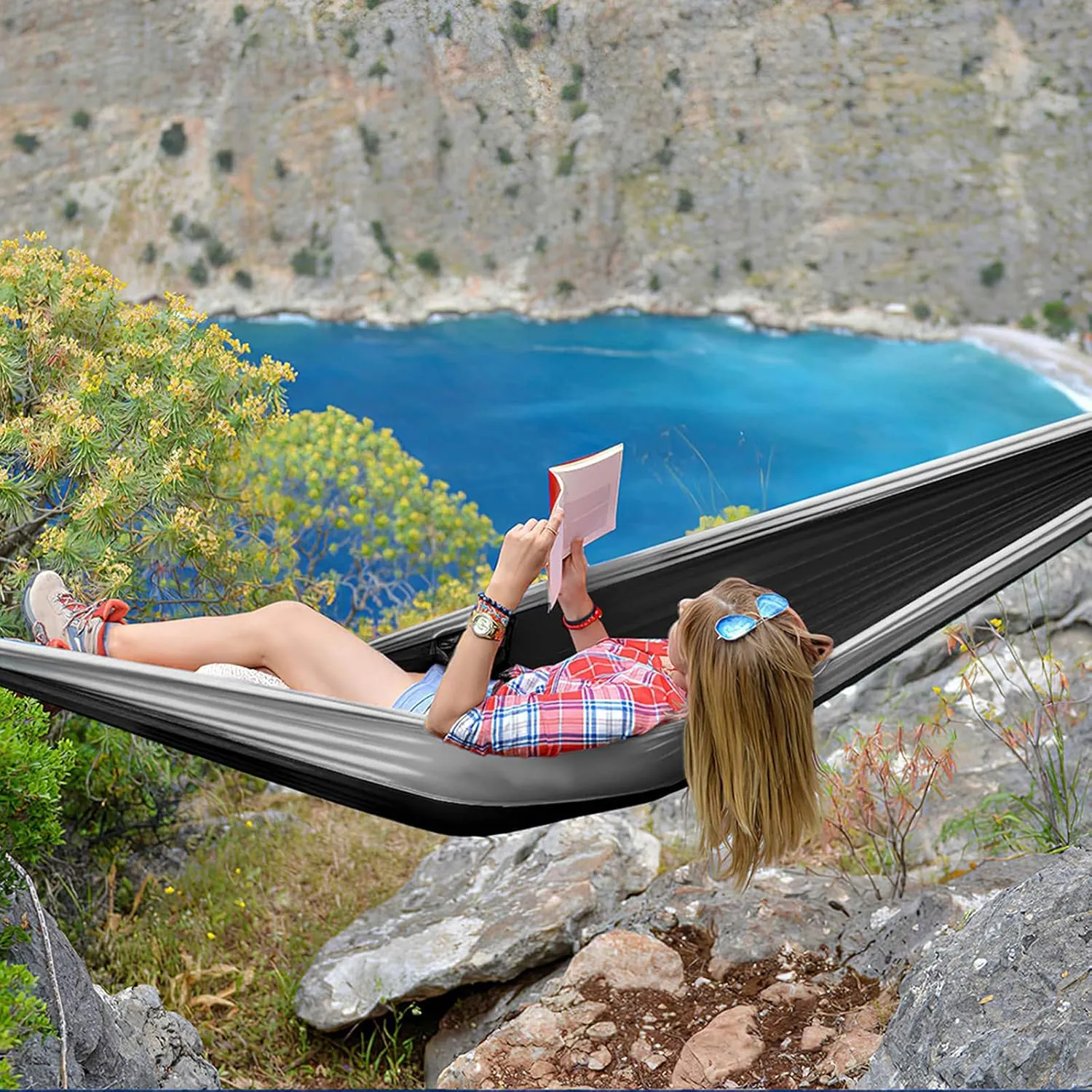 Hammocks Parachute Portable Hammock Lightweight Camping Hammock Double Nylon Hammock with 2 Tree Straps Swing for Backpacking Outdoor Outdoor Hammock