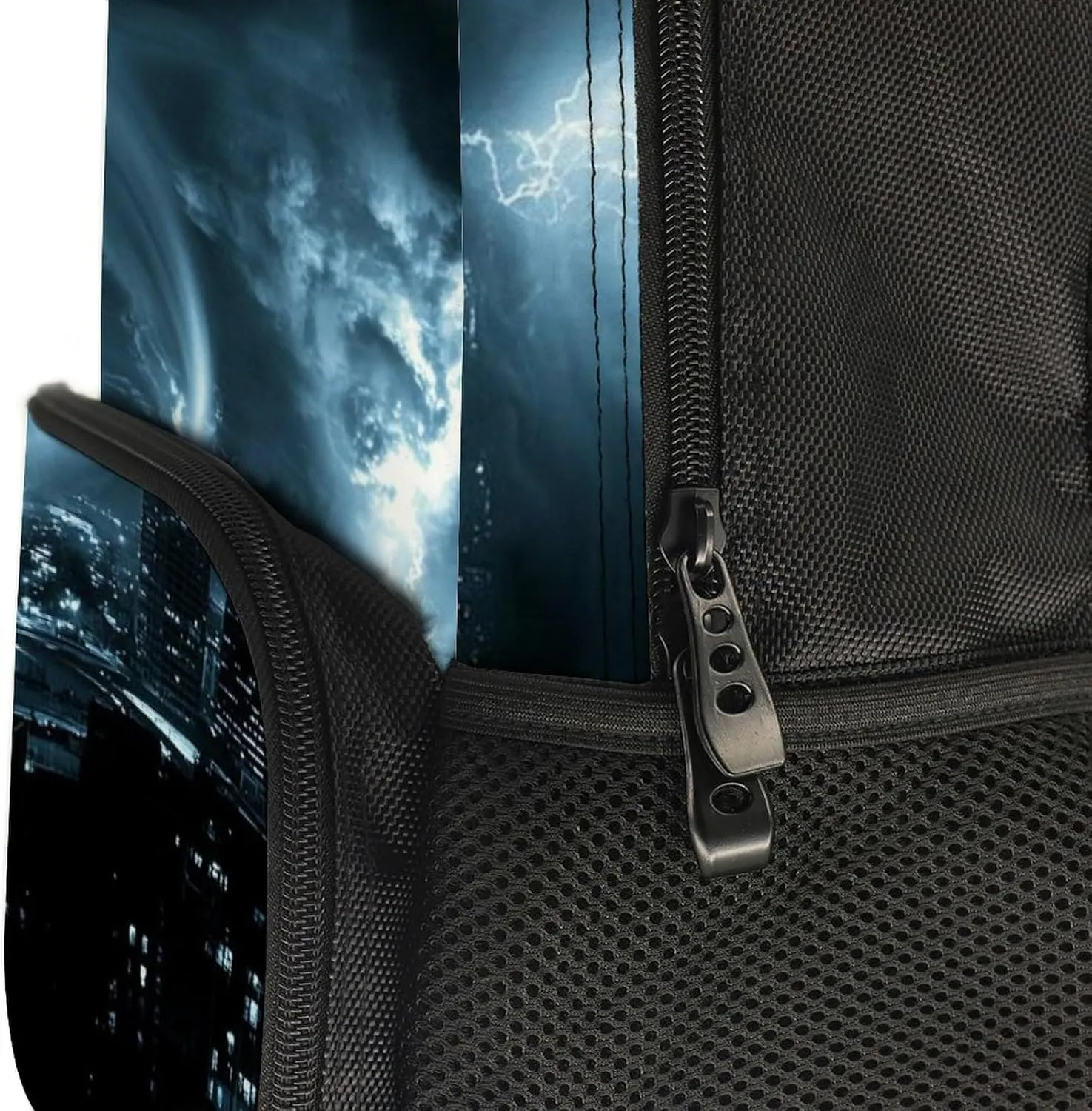 Men Women Polyester Chicago City Tornado Storm Weather Art Casual Daypack Large Capacity Carry On Bag With Adjustable Shoulder Straps for Camping Work Running