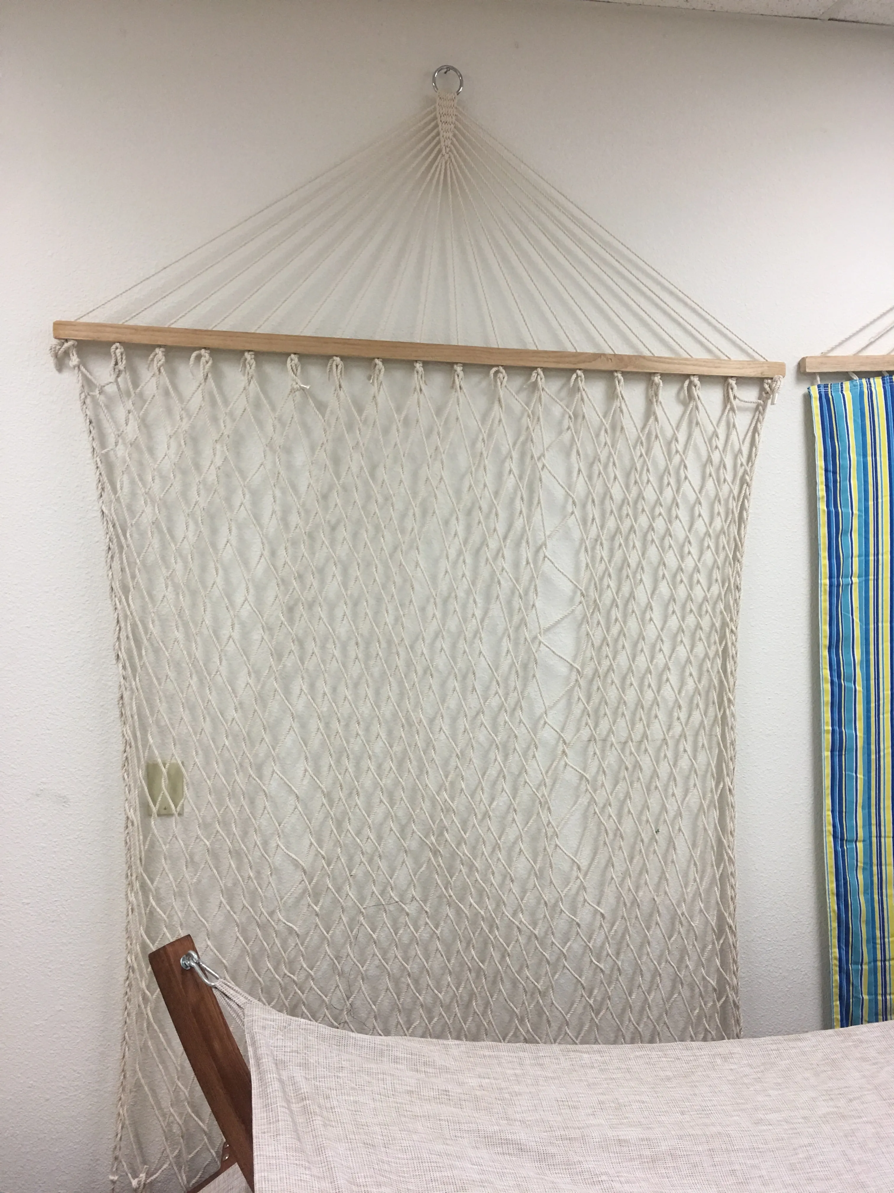 NEW Solid Wood Wooden Arc Hammock Stand   Quilted Double Wide Wood Day Bed Hammock