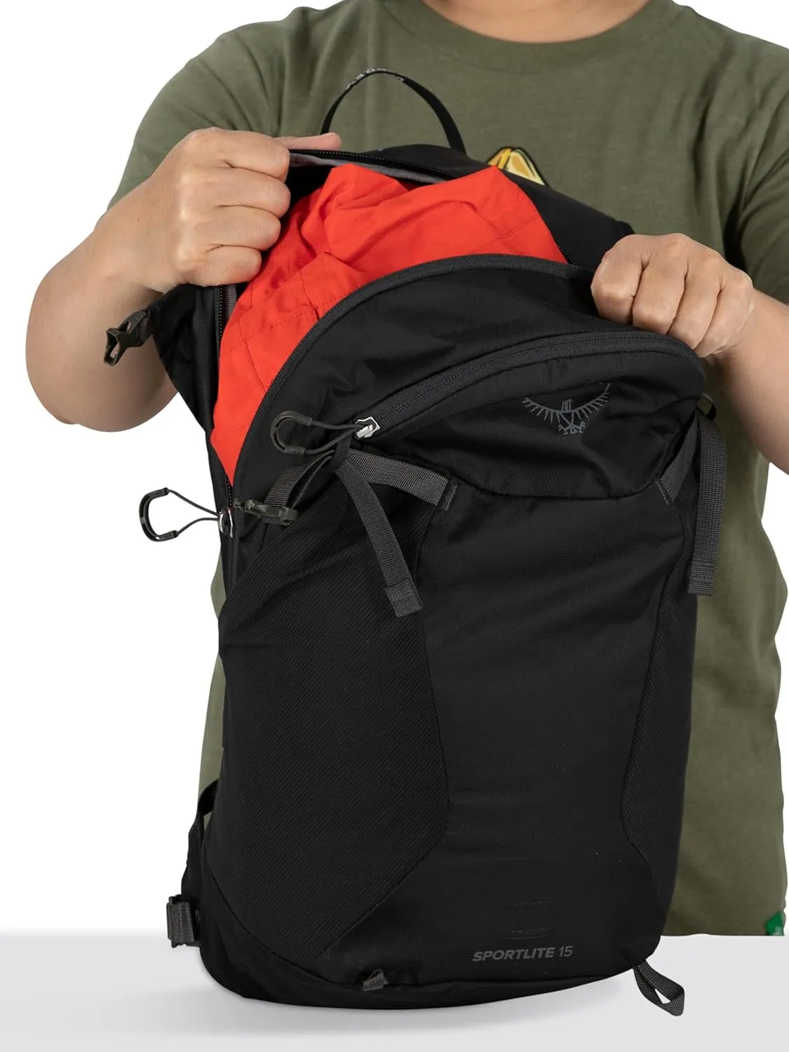 Osprey Sportlite 15L Unisex Hiking Backpack, Pine Leaf Green