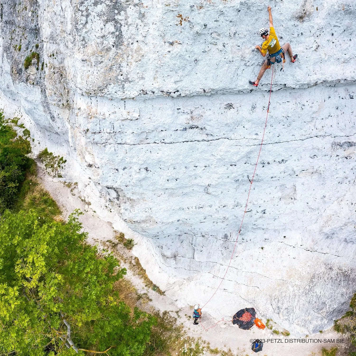 PETZL GRIGRI Belay Device - Belay Device with Cam-Assisted Blocking for Sport, Trad, and Top-Rope Climbing