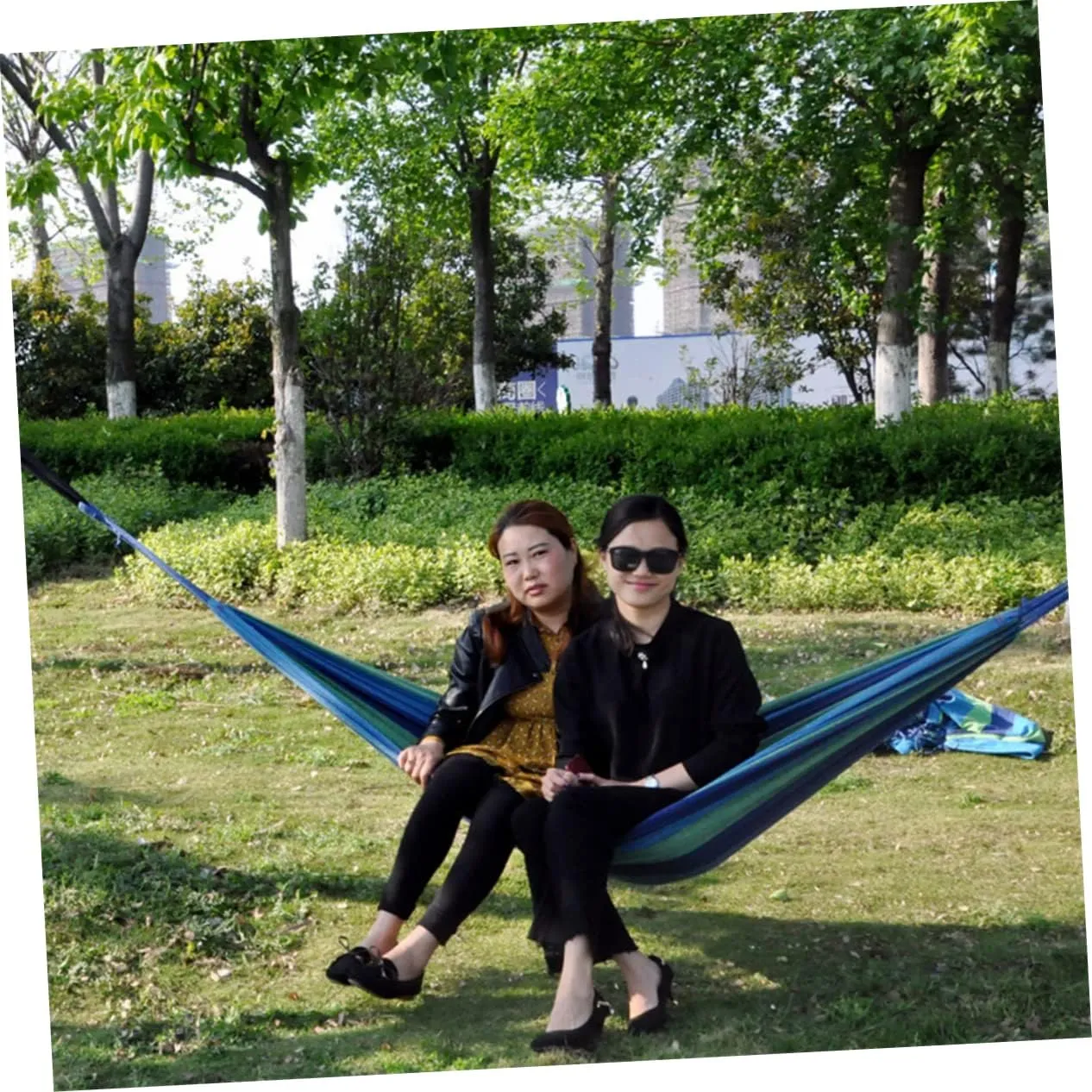 POPETPOP Rainbow Striped Canvas Double Hammock Camping Hammock Swing Lightweight Portable Suitable for 2 People Outdoor Travel