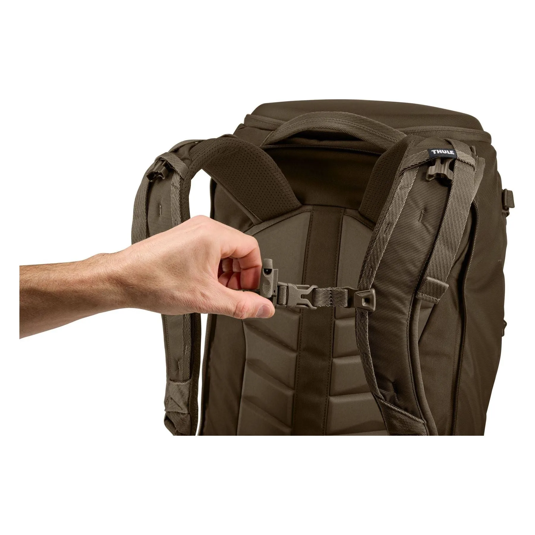 Thule Landmark 70L travel pack deep khaki