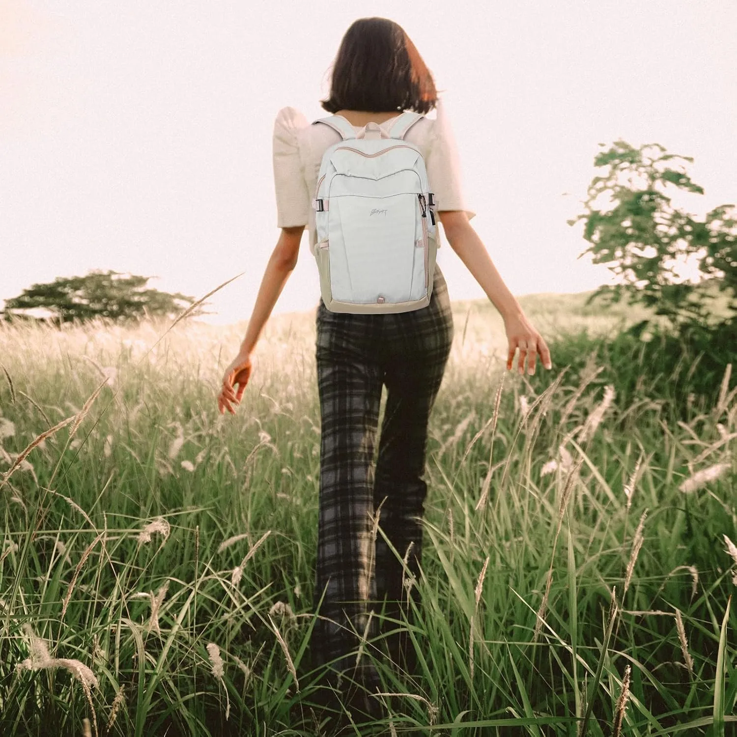 Travel Backpack for Women & Men, Lightweight Backpacks with USB Charging Port in 3 Size, TSA 13.5/15.6/17.3 inch Laptop Backpack, Casual Hiking Daypack for Camping Weekender Business Outdoor