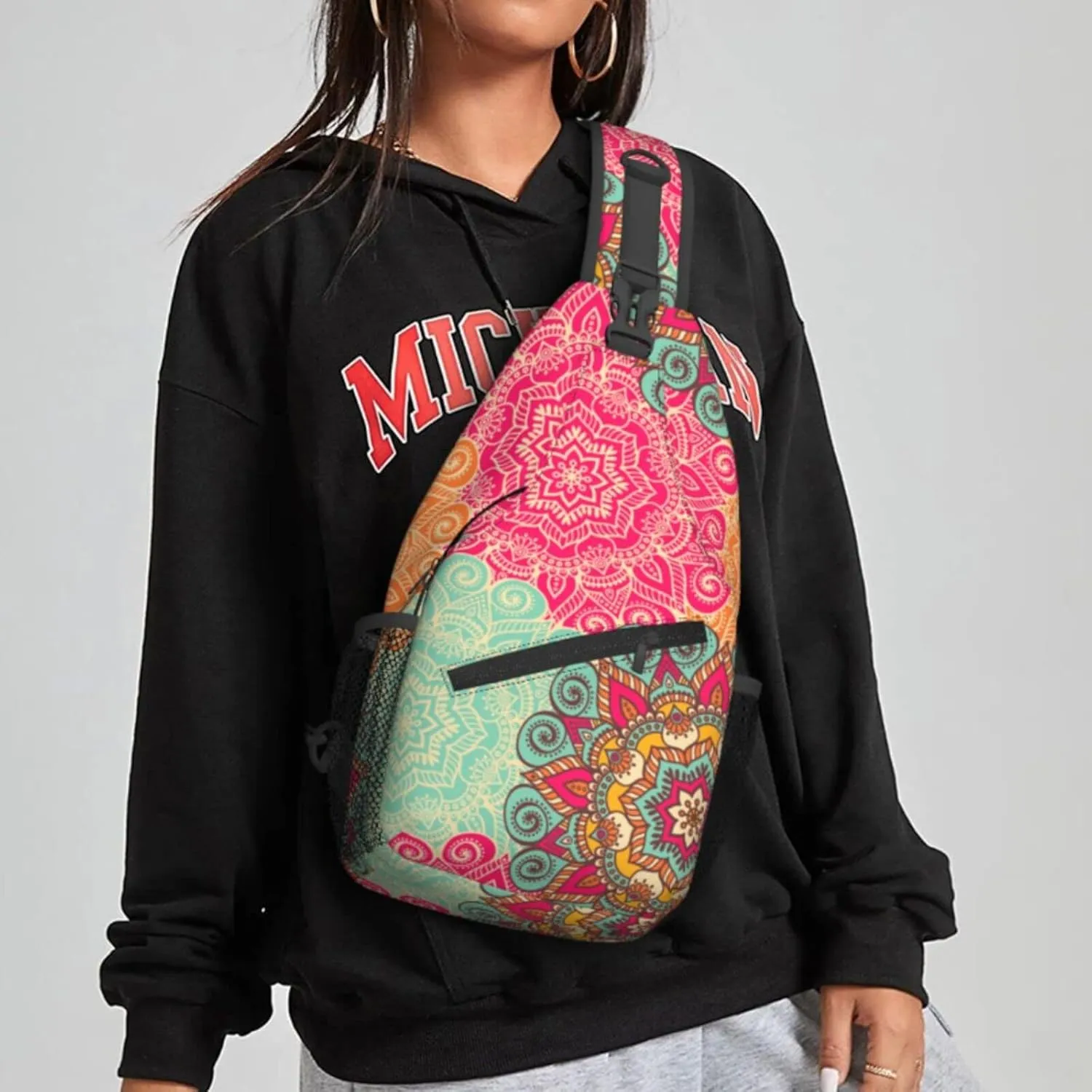 Women Docorative Mandala Pattern Crossbody Sling Backpack for Men Chest Bag Shoulder Bag Lightweight One Strap Backpack Travel Outdoor Daypack